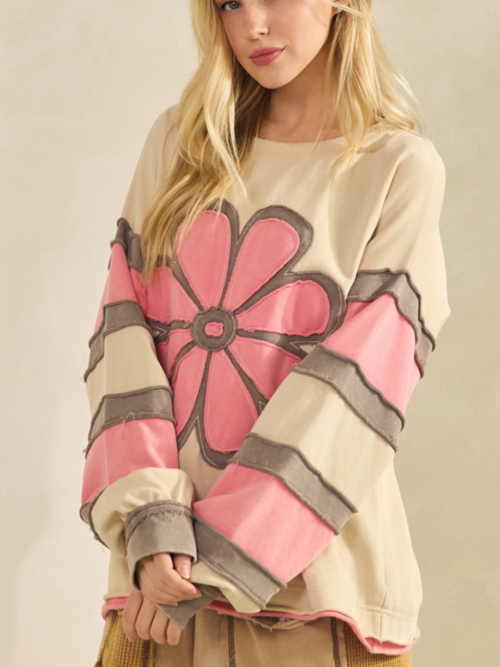 #1066 GROOVY BLOOM PULLOVER - Picture 7 of 7